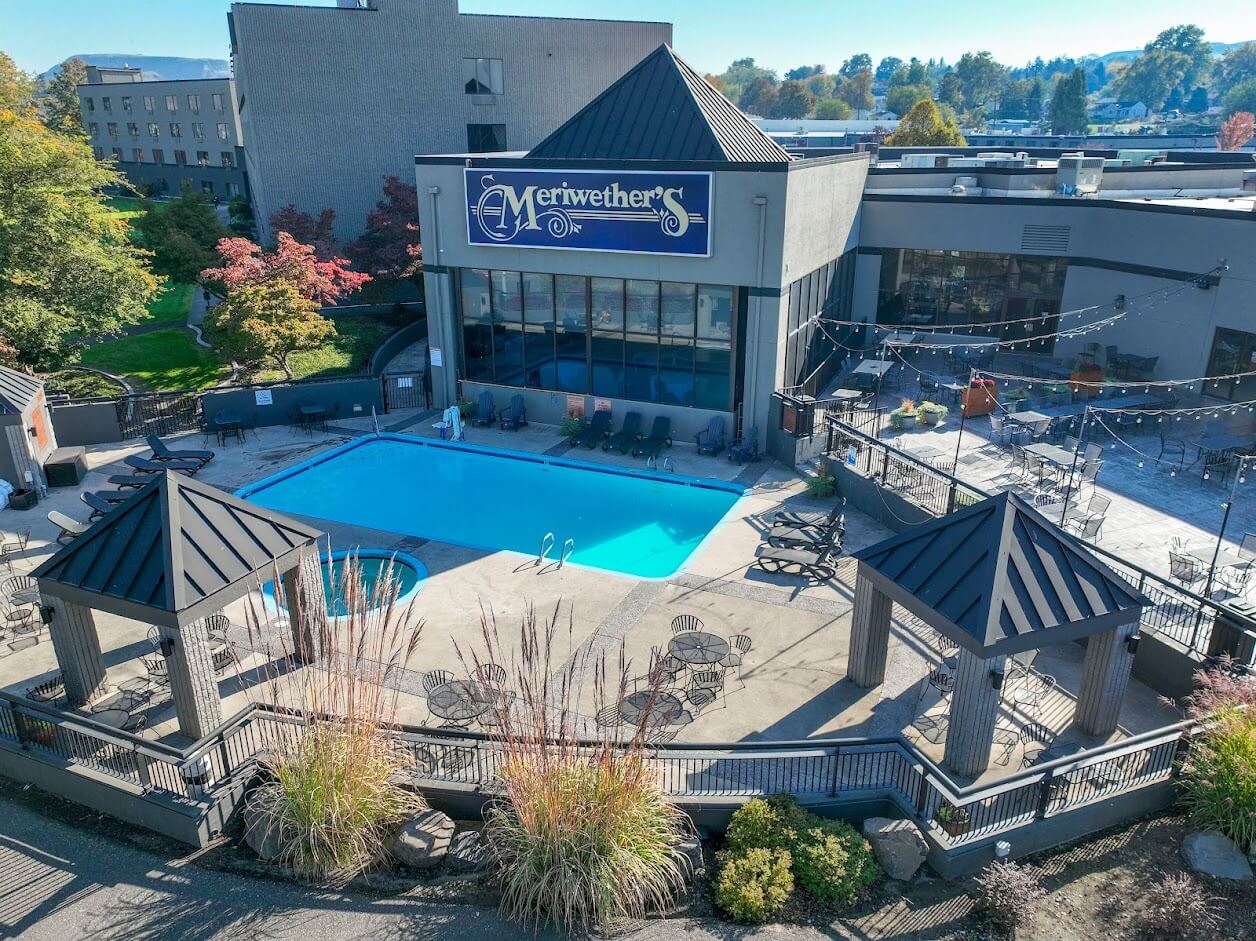 Hells Canyon Grand Hotel